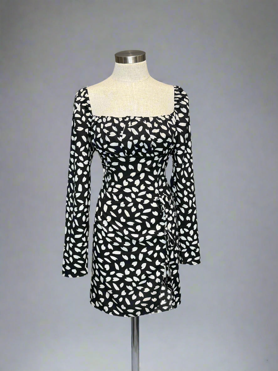 Patterned Puff Sleeved Mini Dress